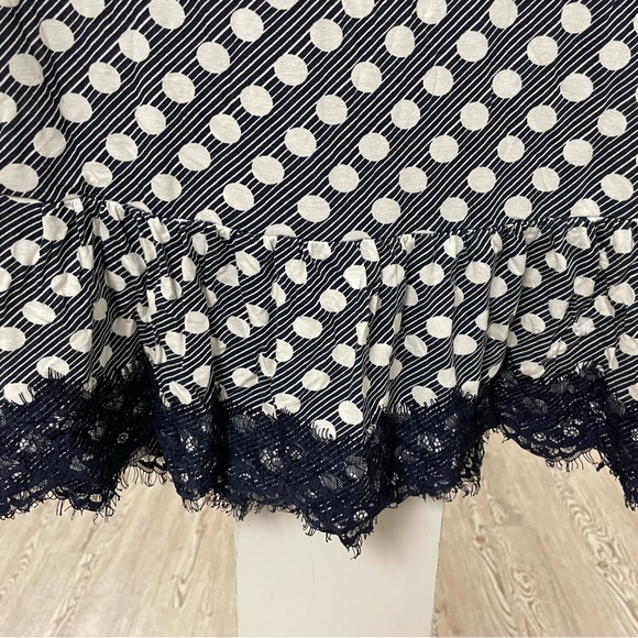 Anne Taylor Shell Top - Picture 2 of 6